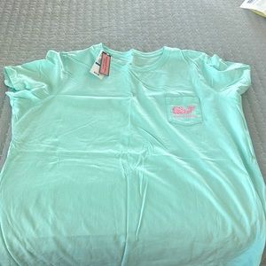 Vineyard Vines women’s tee XL